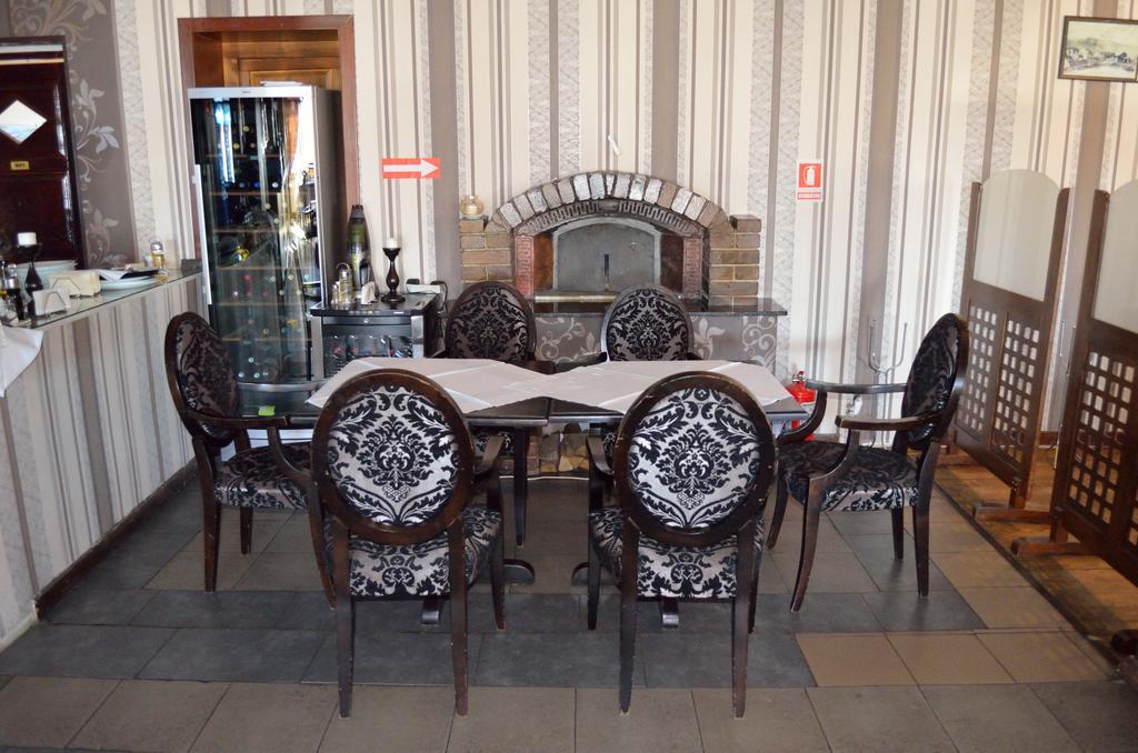 Hotel Rusu Petroşani Exteriér fotografie