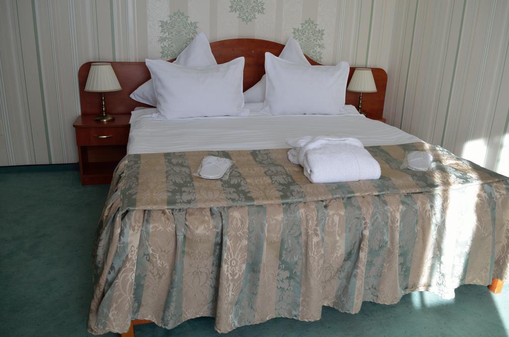 Hotel Rusu Petroşani Exteriér fotografie