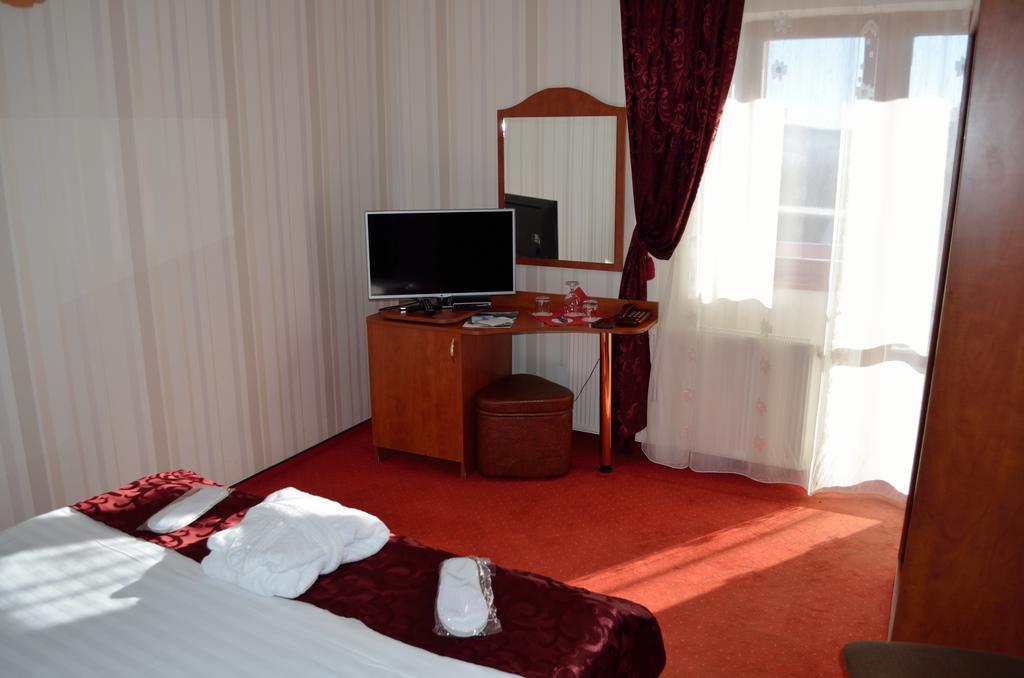 Hotel Rusu Petroşani Exteriér fotografie