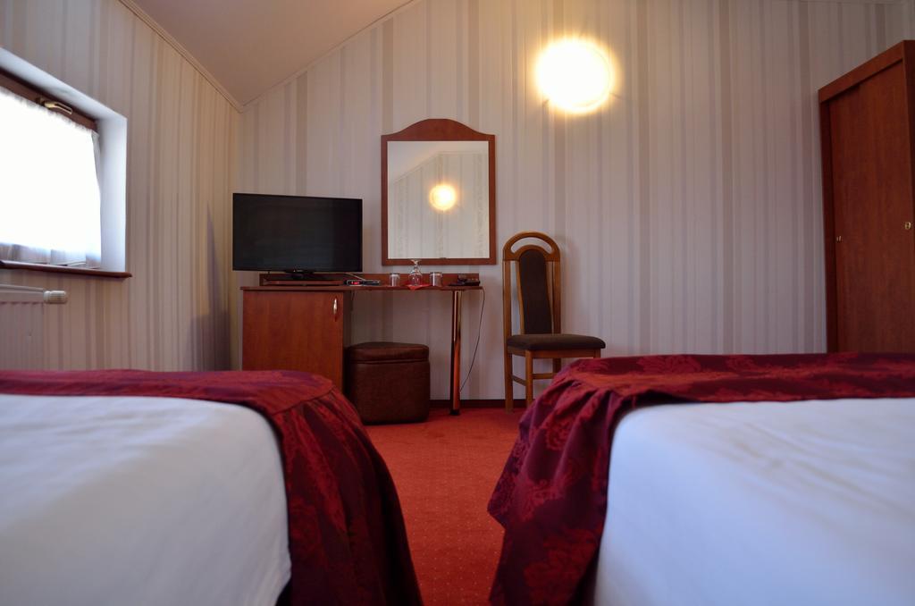 Hotel Rusu Petroşani Exteriér fotografie