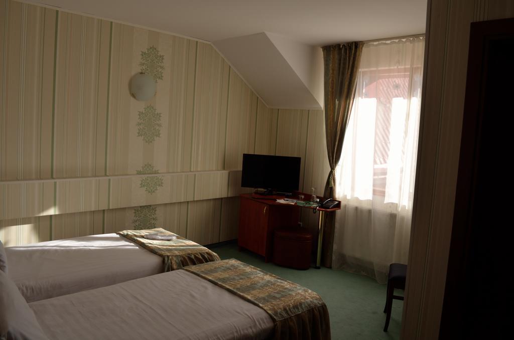 Hotel Rusu Petroşani Exteriér fotografie