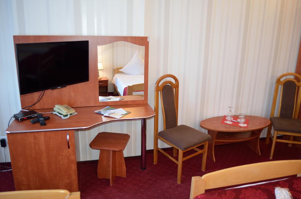 Hotel Rusu Petroşani Exteriér fotografie